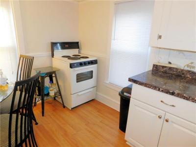 176 Archambault Avenue, West Warwick, Rhode Island 02893, HOA KỲ