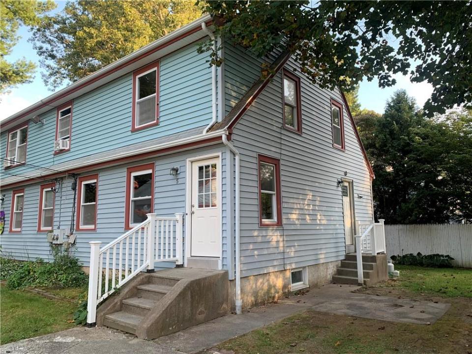 5 Maple Court, Smithfield, Rhode Island 02828, USA