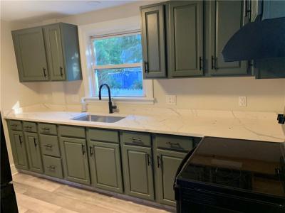 5 Maple Court, Smithfield, Rhode Island 02828, USA
