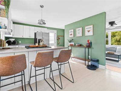 86 Hancock Drive, North Kingstown, Rhode Island 02852, USA