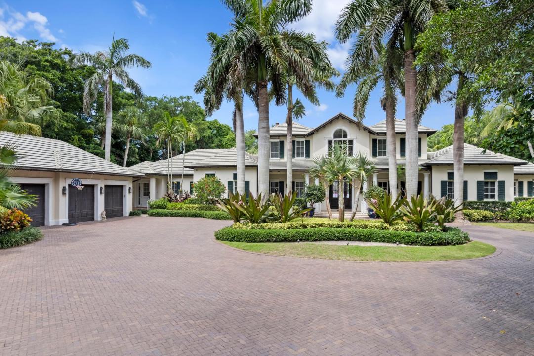 202 Gomez Road, Hobe Sound, Florida 33455