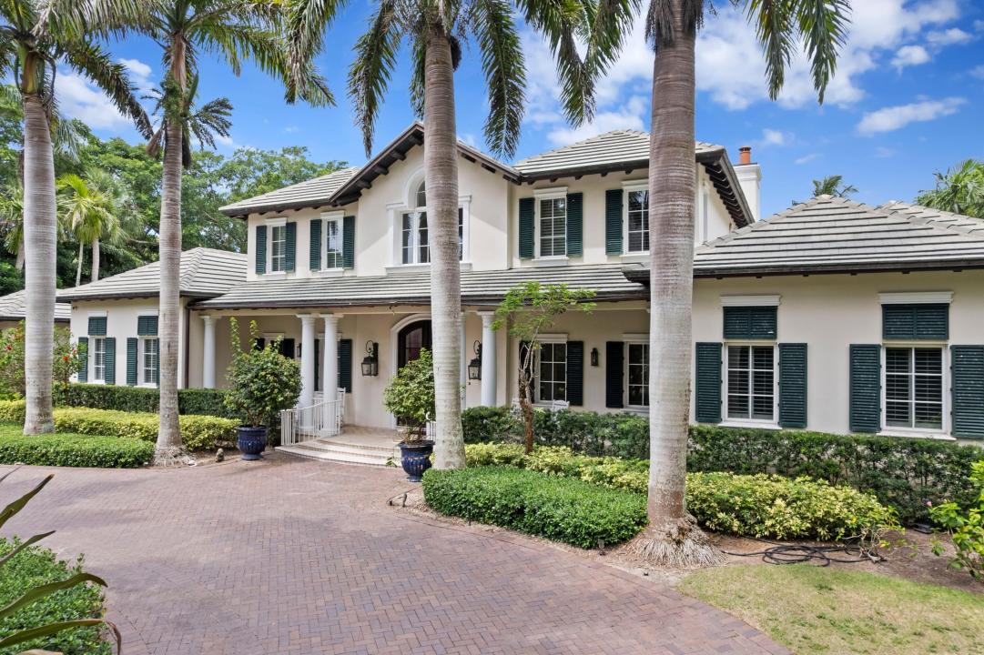 202 Gomez Road, Hobe Sound, Florida 33455