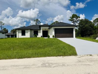 1013 Barcelona Street E, Lehigh Acres, Florida 33974
