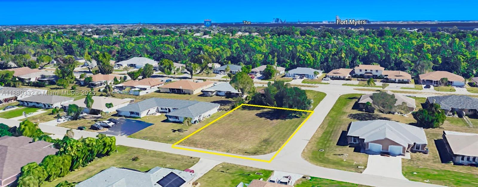 941 SE 23 Place, Cape Coral, Florida 33990