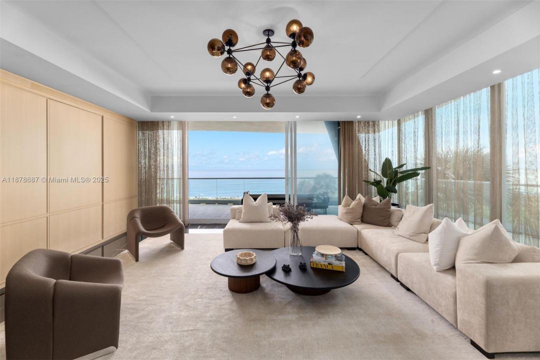 9349 Collins Ave 406, Surfside, Flórida 33154, Estados Unidos