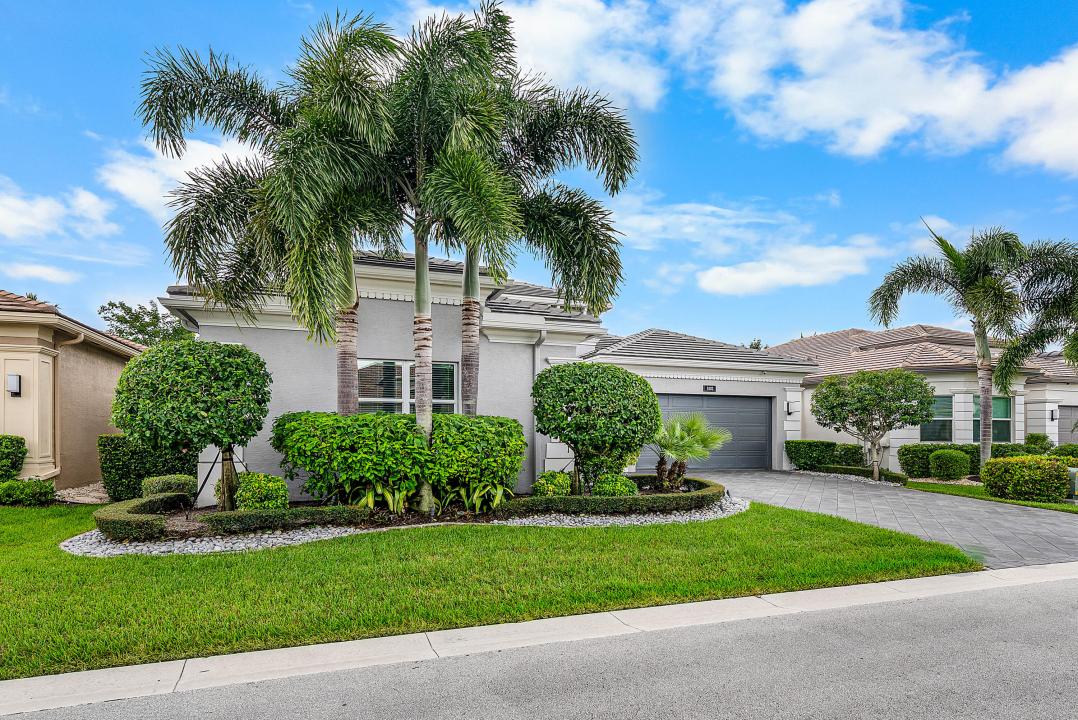 8282 Pyramid Peak Lane, Valencia Bay, Boynton Beach, Florida 33473