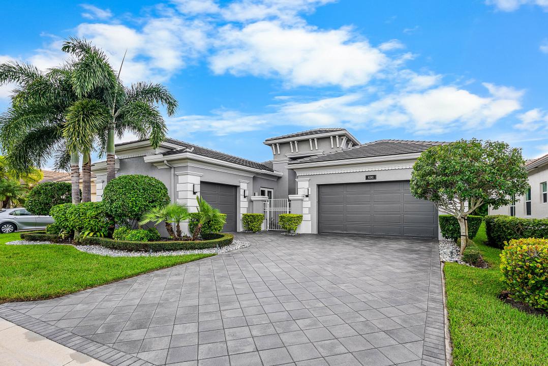 8282 Pyramid Peak Lane, Valencia Bay, Boynton Beach, Florida 33473