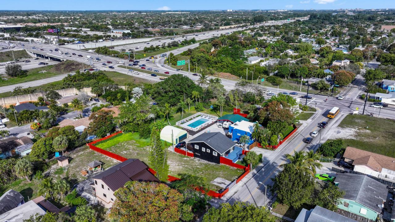 907 N A Street, Lake Worth Beach, Florida 33460