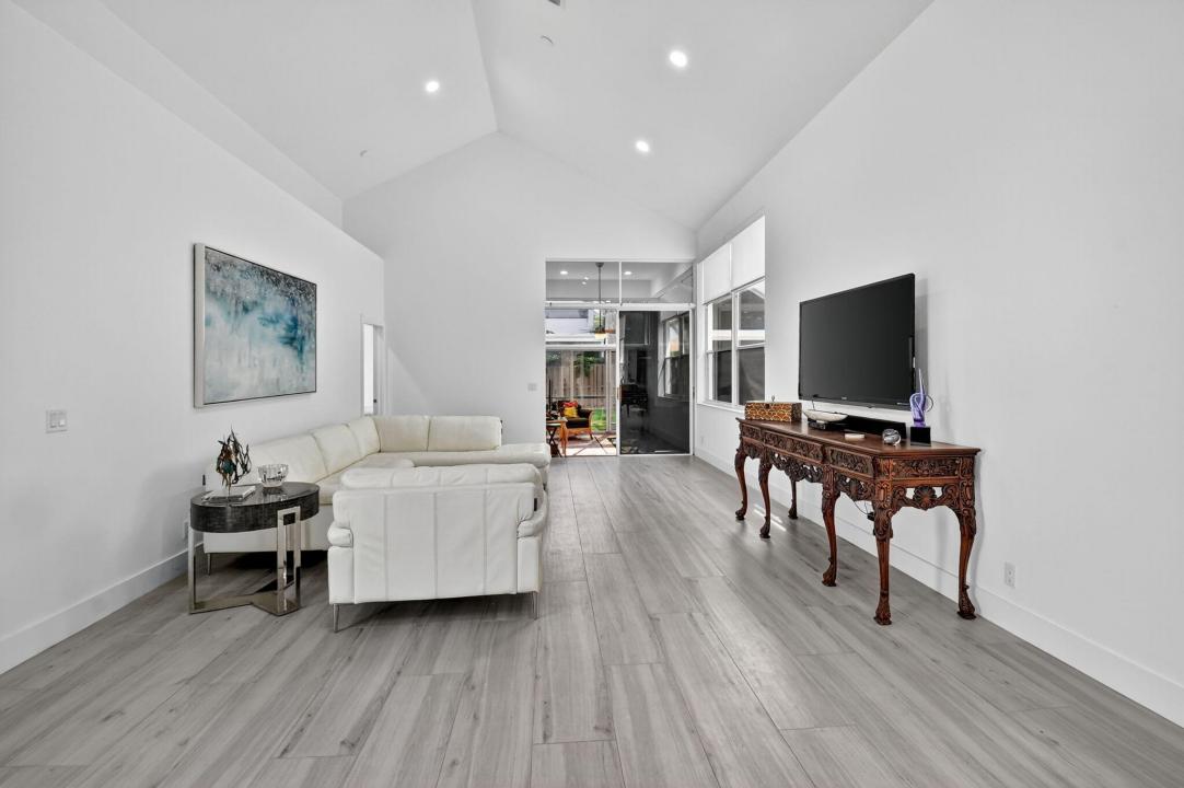 6668 NW 25th Terrace, Broken Sound, Boca Raton, Florida 33496