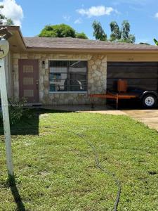544 NW 11 AVE, Boynton Beach, Florida 33435, USA