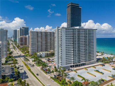 2030 S Ocean Dr 227, Hallandale Beach, Florida 33009, USA