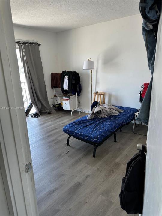 1100 NE 1st Ct 313, Hallandale Beach, פלורידה 33009, ארצות הברית של אמריקה