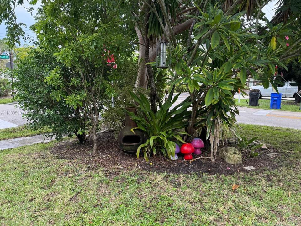 1101 NE 14th Ave 1-4, Fort Lauderdale, Флорида 33304, Соединенные Штаты