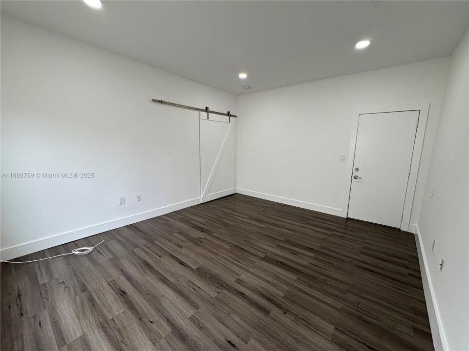 3237 SW 4th St 2, Miami, Florida 33135