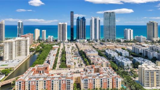 17100 N Bay Rd 1603, Sunny Isles Beach, Florida 33160, USA