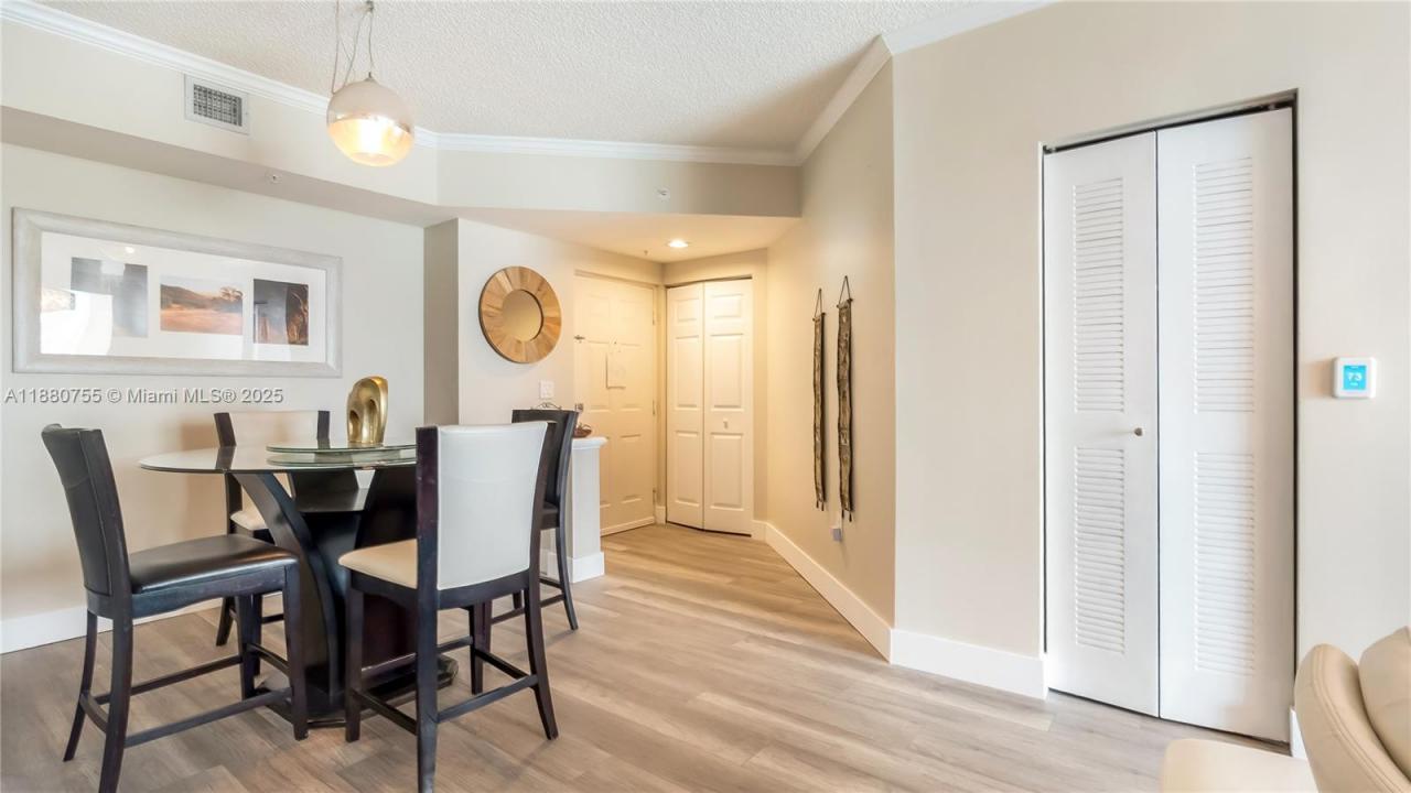 17100 N Bay Rd 1603, Sunny Isles Beach, Floride 33160, États-Unis