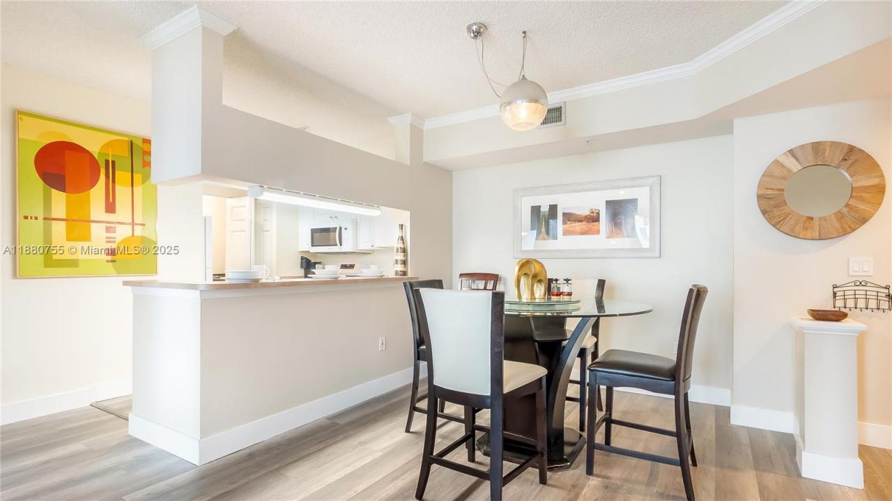 17100 N Bay Rd 1603, Sunny Isles Beach, Floride 33160, États-Unis