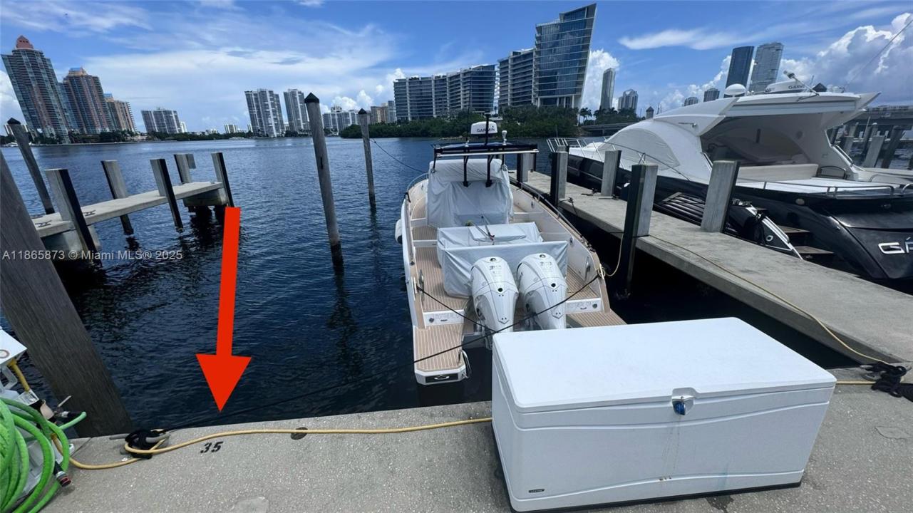 4041 ISLAND ESTATE, Aventura, Floride 33160, États-Unis
