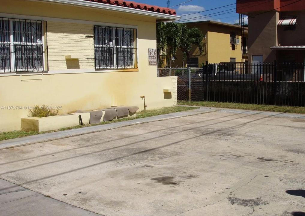 1325 SW 6th St, Miami, Floride 33135, États-Unis