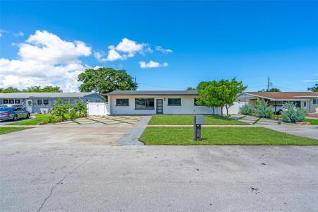 168 Granada Dr, Palm Springs, フロリダ 33461, アメリカ合衆国