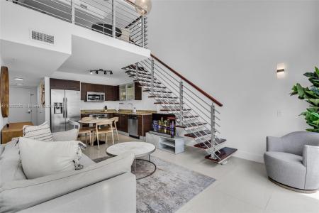 41 SE 5th St 1112, Miami, Florida 33131, USA