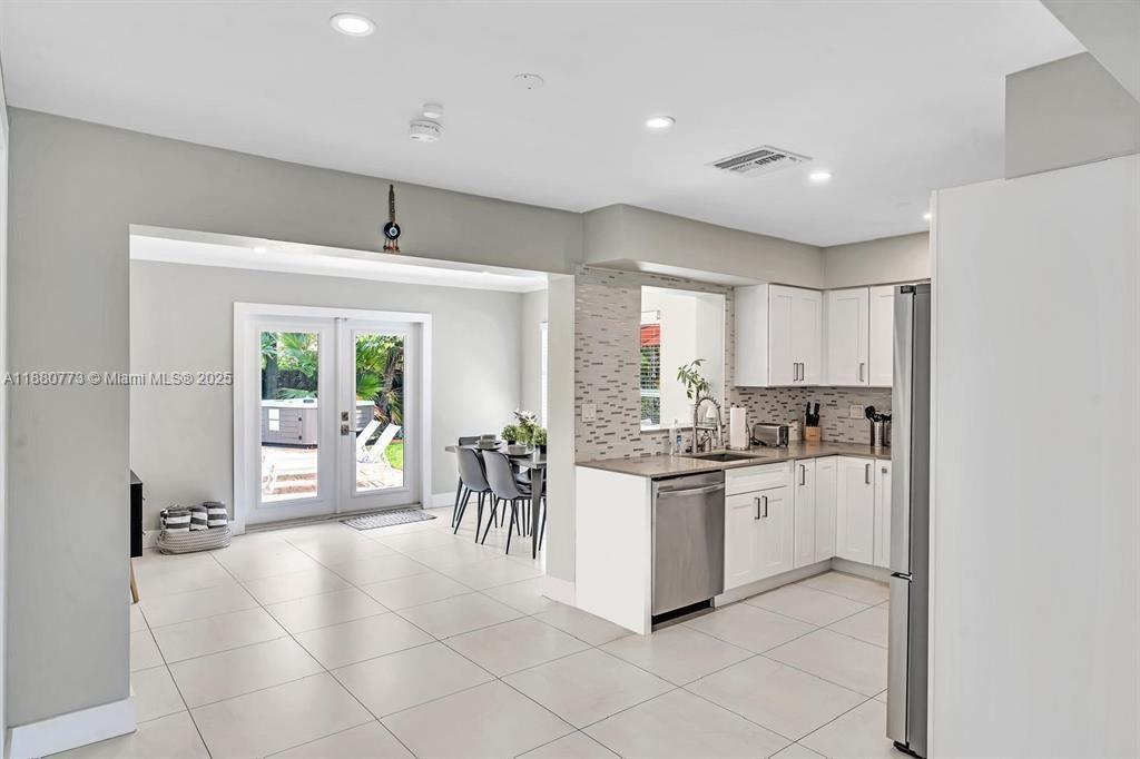 1577 NE 48th Ct, Oakland Park, Flórida 33334, Estados Unidos