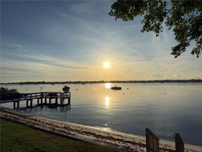 5600 N Flagler Dr 1806, West Palm Beach, Flórida 33407, Estados Unidos