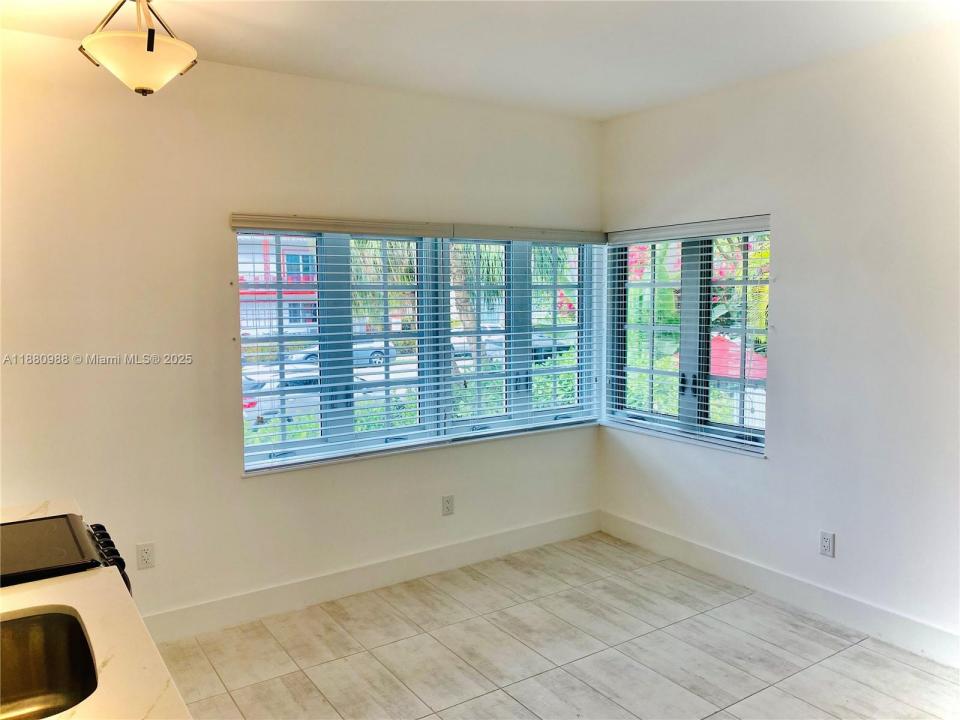 1201 Pennsylvania Ave 105, Miami Beach, Flórida 33139, Estados Unidos