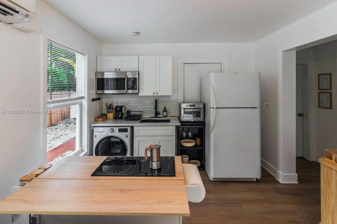 2515 NE 182nd St, North Miami Beach, Floride 33160, États-Unis