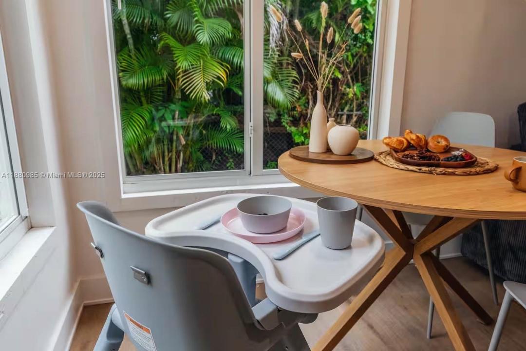 2515 NE 182nd St, North Miami Beach, Floride 33160, États-Unis