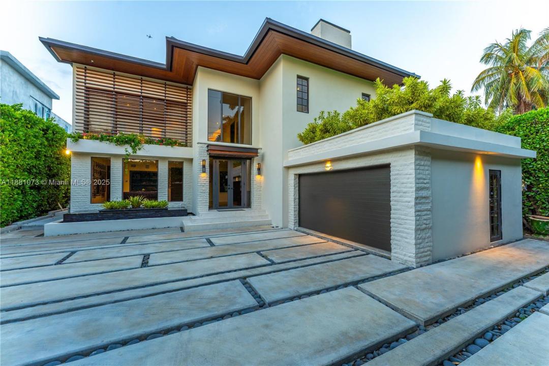 1277 N Venetian Way, Miami, Floride 33139, États-Unis