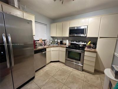 2527 NW 49th Ter 723, Coconut Creek, Florida 33063, USA