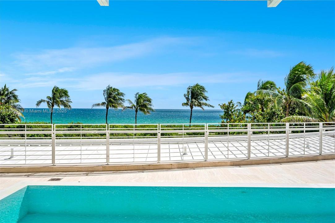 9001 Collins Ave S-201, Surfside, 佛罗里达州 33154, 美国