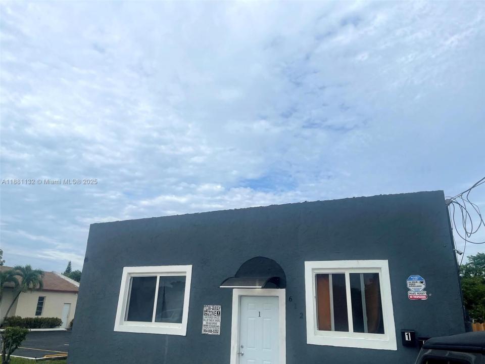 612 NW 2nd Ave 2, Hallandale Beach, فلوريدا 33009, الولايات المتحدة