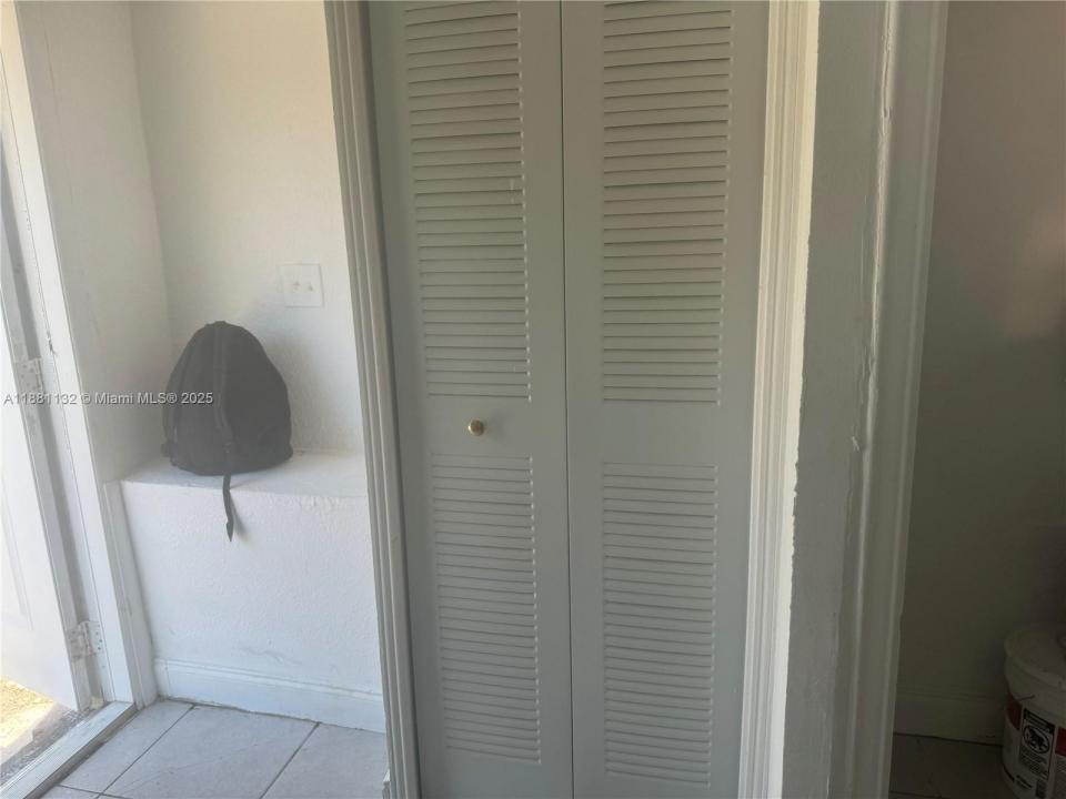 612 NW 2nd Ave 2, Hallandale Beach, فلوريدا 33009, الولايات المتحدة