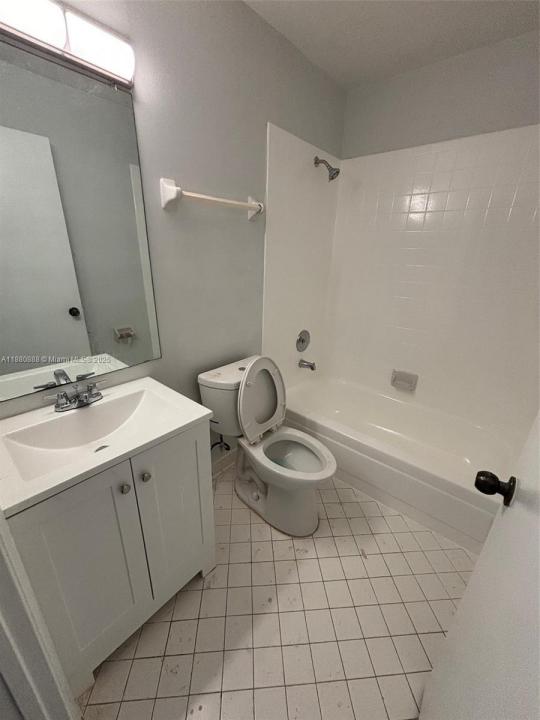 3417 NW 44th St 206, Oakland Park, 佛罗里达州 33309, 美国