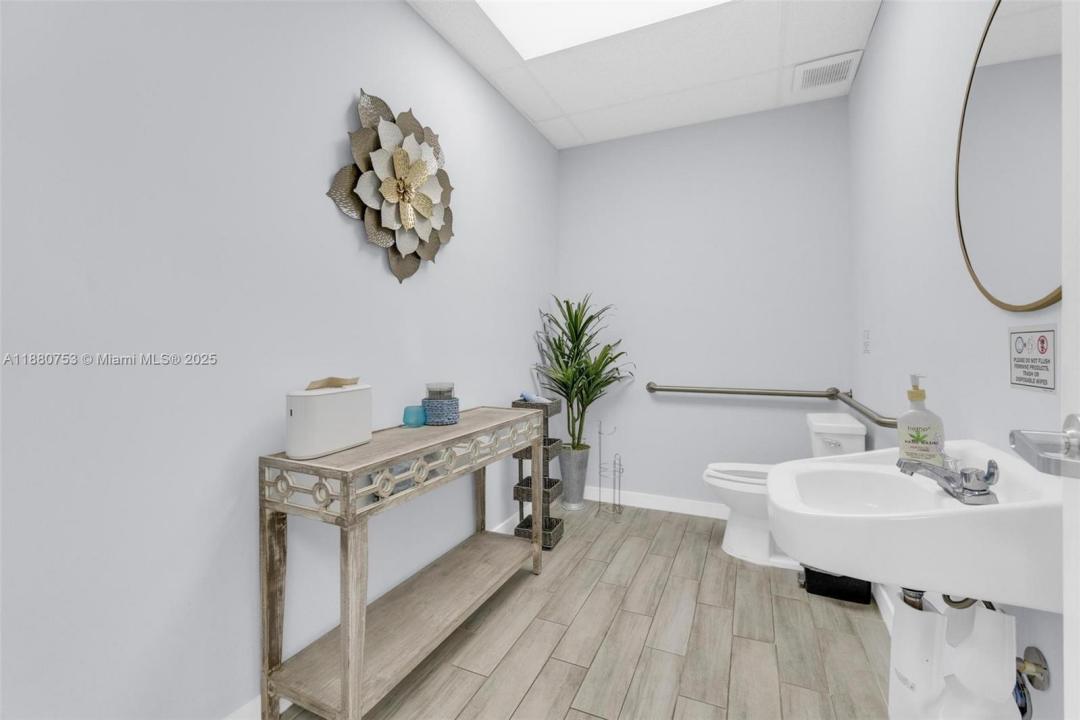 1800 N Federal Hwy 110-3, Pompano Beach, Floryda 33062, USA