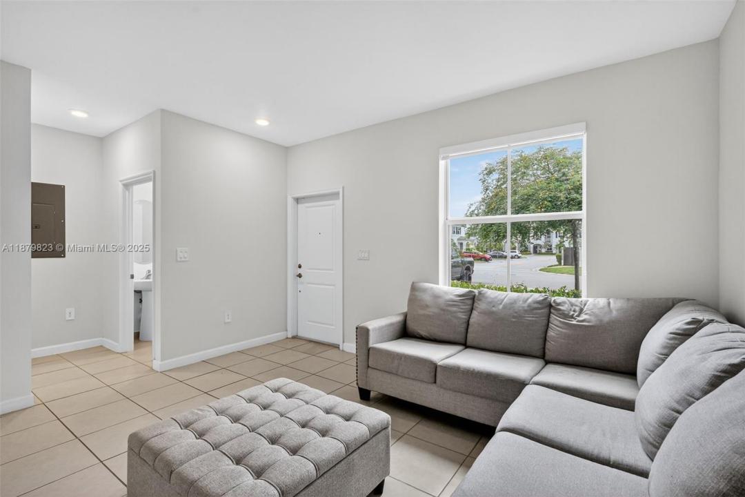 1676 SE 26th Ter, Homestead, Florida 33035, HOA KỲ