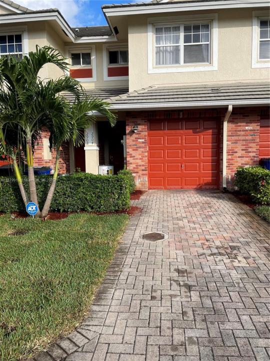 2904 NW 33rd Ter, Lauderdale Lakes, Florida 33311