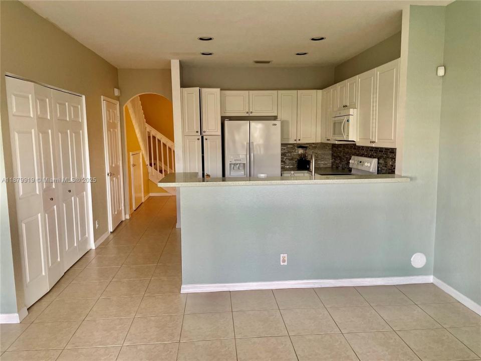 2904 NW 33rd Ter, Lauderdale Lakes, Florida 33311
