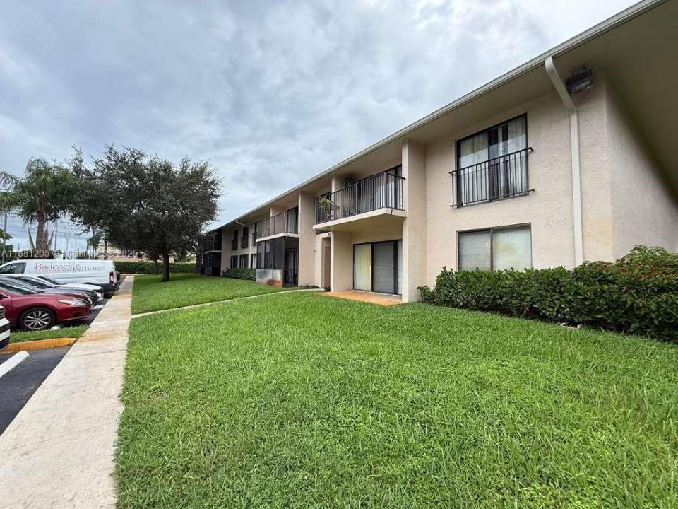 5915 Washington St 116, Hollywood, Floride 33023, États-Unis