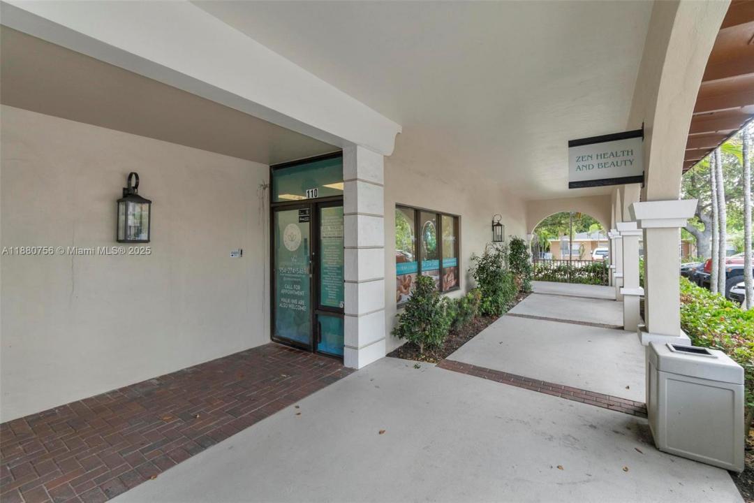 1800 N Federal Hwy 110-4, Pompano Beach, Floryda 33062, USA
