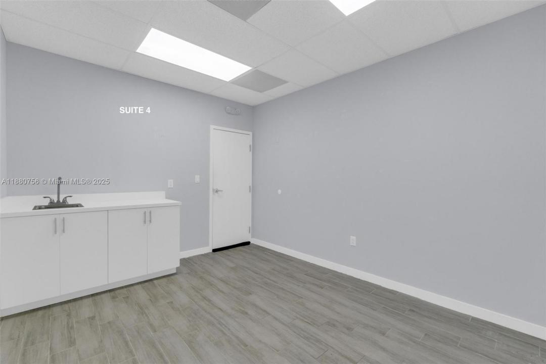 1800 N Federal Hwy 110-4, Pompano Beach, Floryda 33062, USA