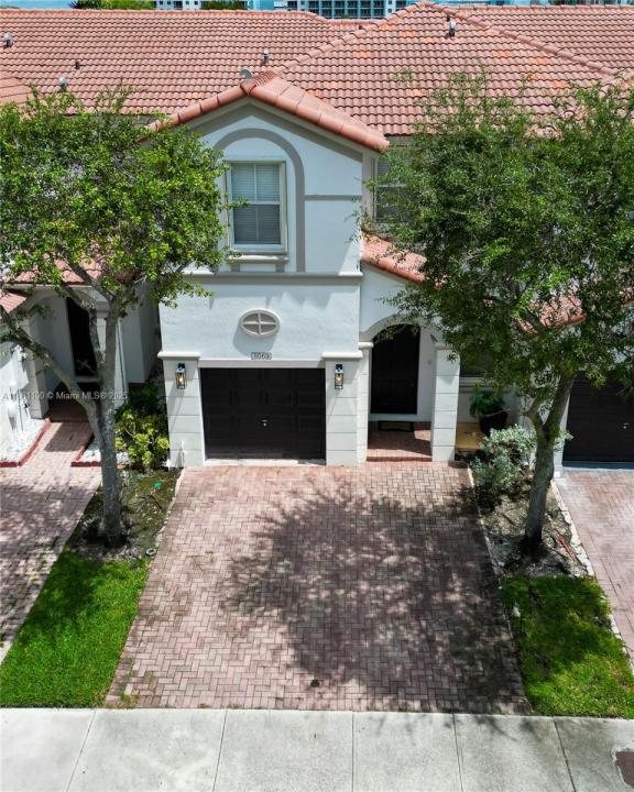 8069 NW 108th Pl, Doral, Florida 33178