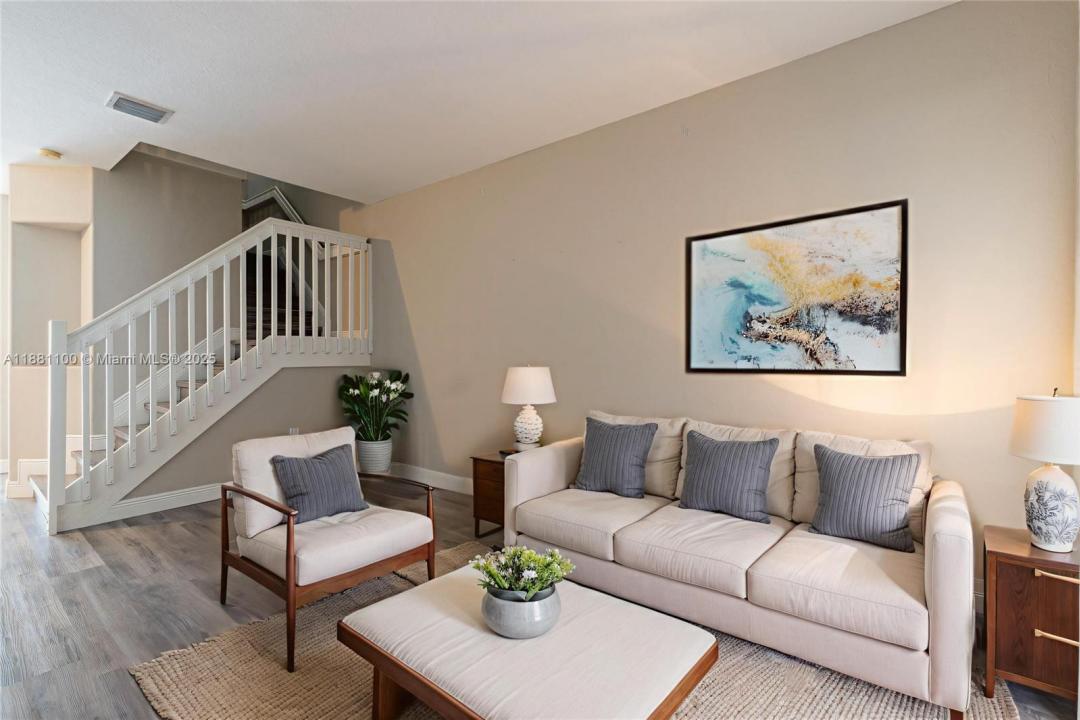 8069 NW 108th Pl, Doral, Florida 33178