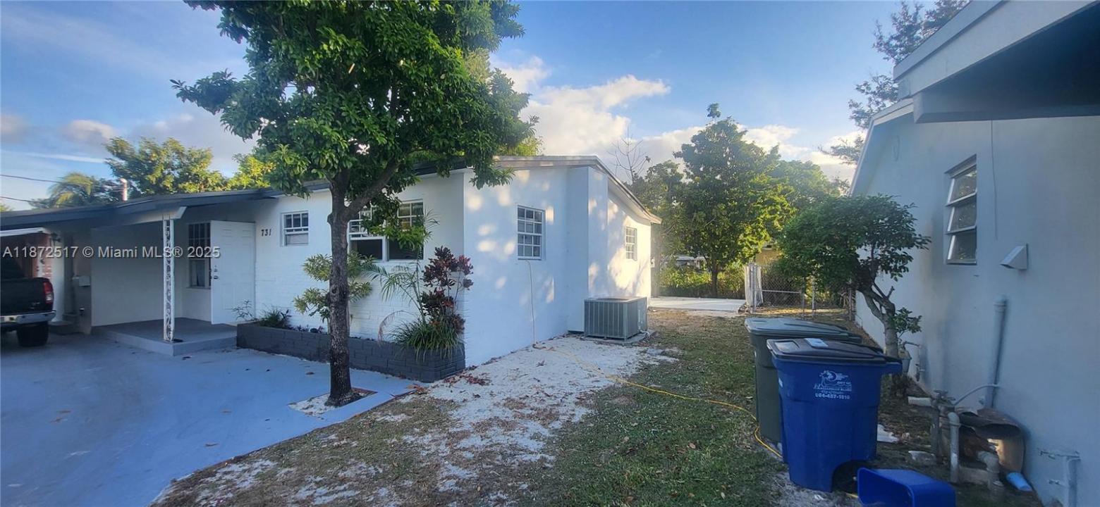 731 SW 3rd Ave, Hallandale Beach, Florida 33009, Estados Unidos