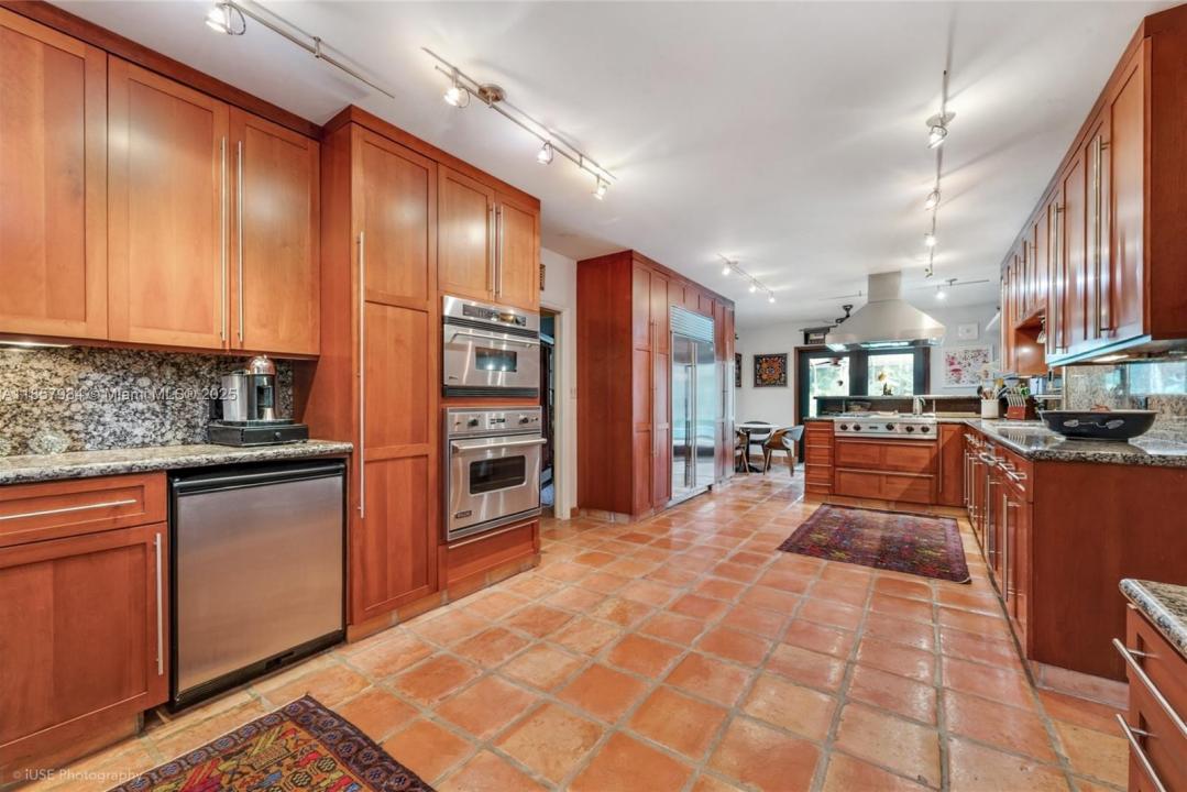 13831 SW 232nd St, Miami, Florida 33170