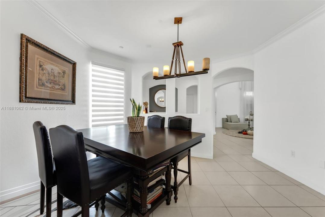 15151 SW 13th Ter, Miami, Floryda 33194, USA