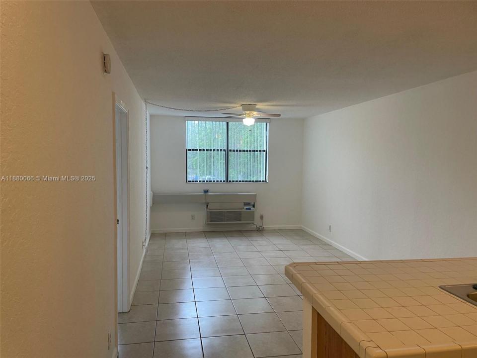 2401 Riverside Dr 203-B, Coral Springs, 플로리다 33065, 미국