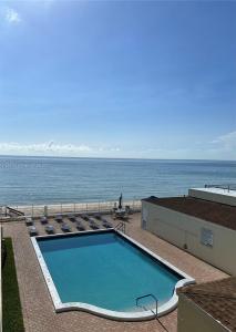 3540 S Ocean Blvd 302, South Palm Beach, Флорида 33480, Соединенные Штаты